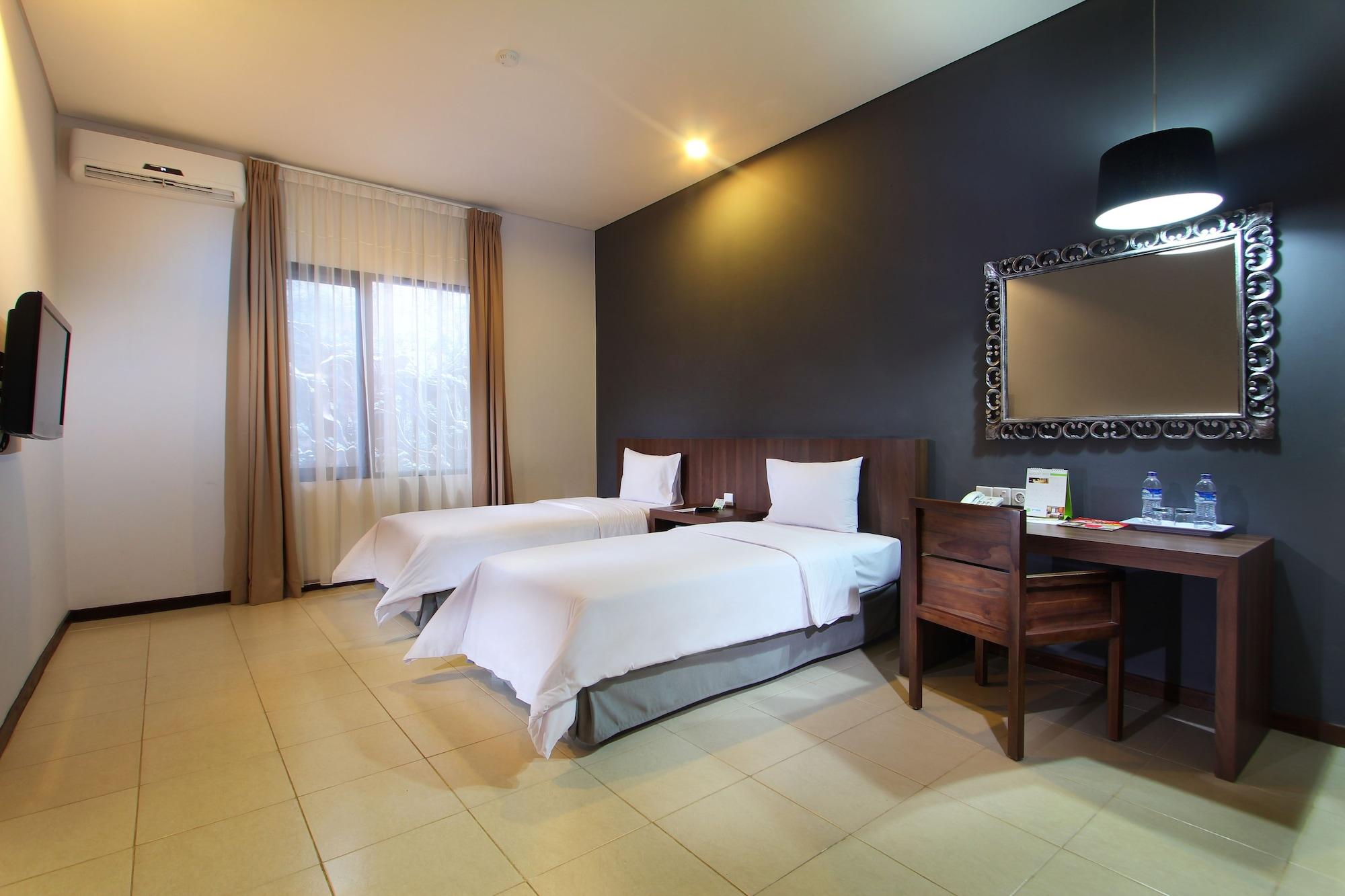 Praja Hotel Dempasar Exterior foto