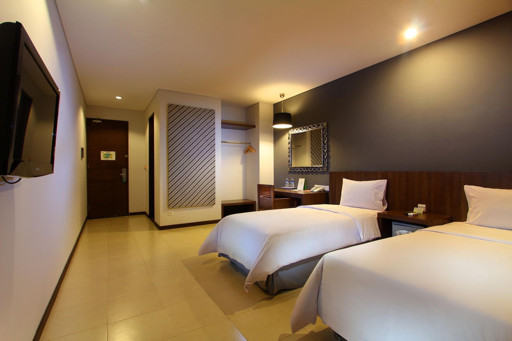 Praja Hotel Dempasar Exterior foto