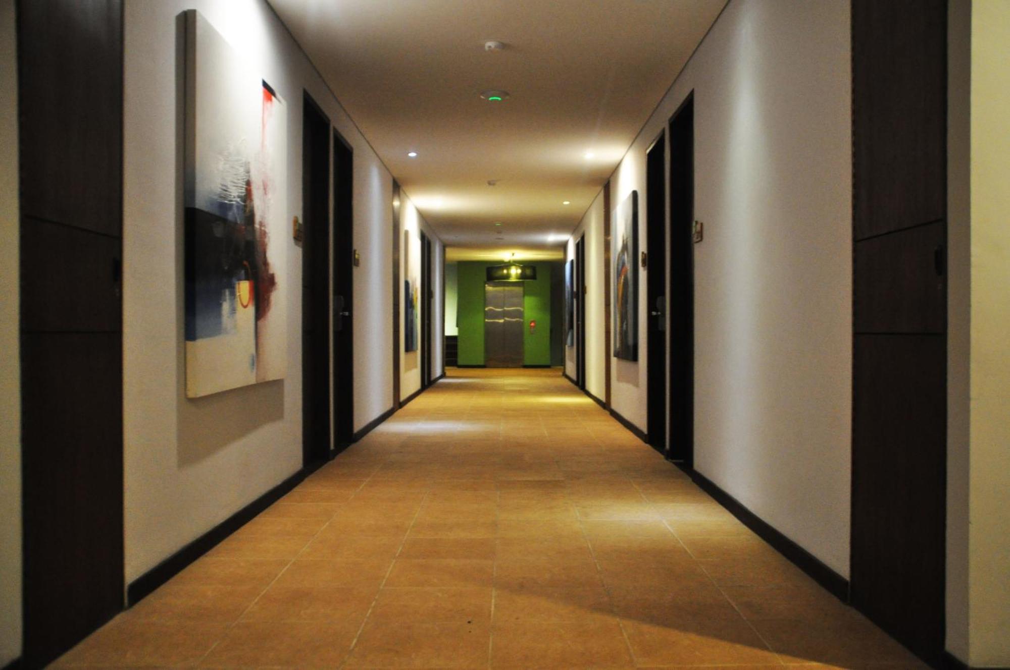 Praja Hotel Dempasar Exterior foto