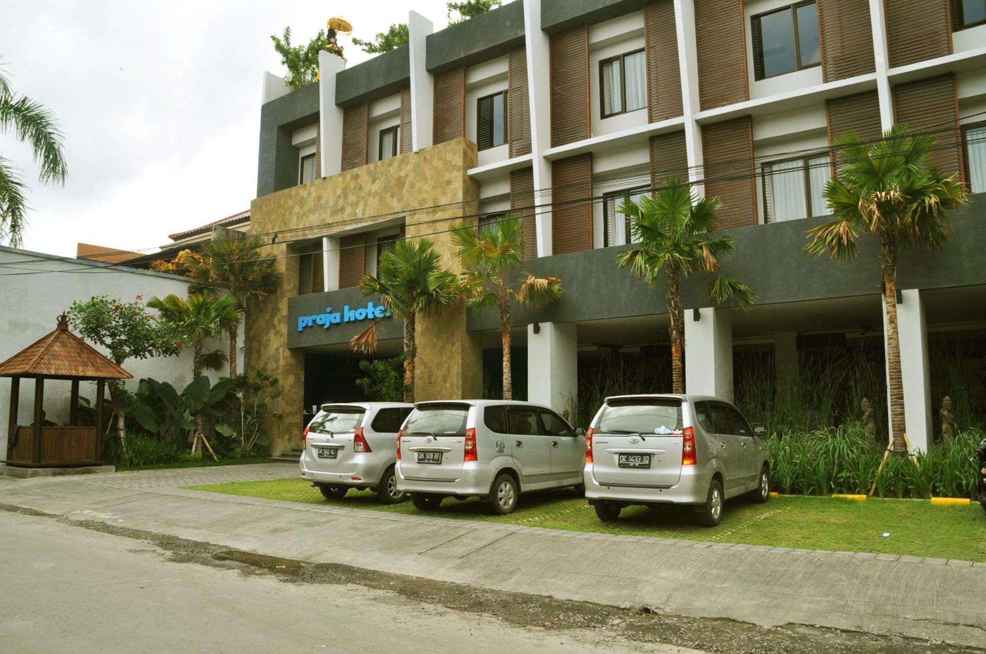 Praja Hotel Dempasar Exterior foto